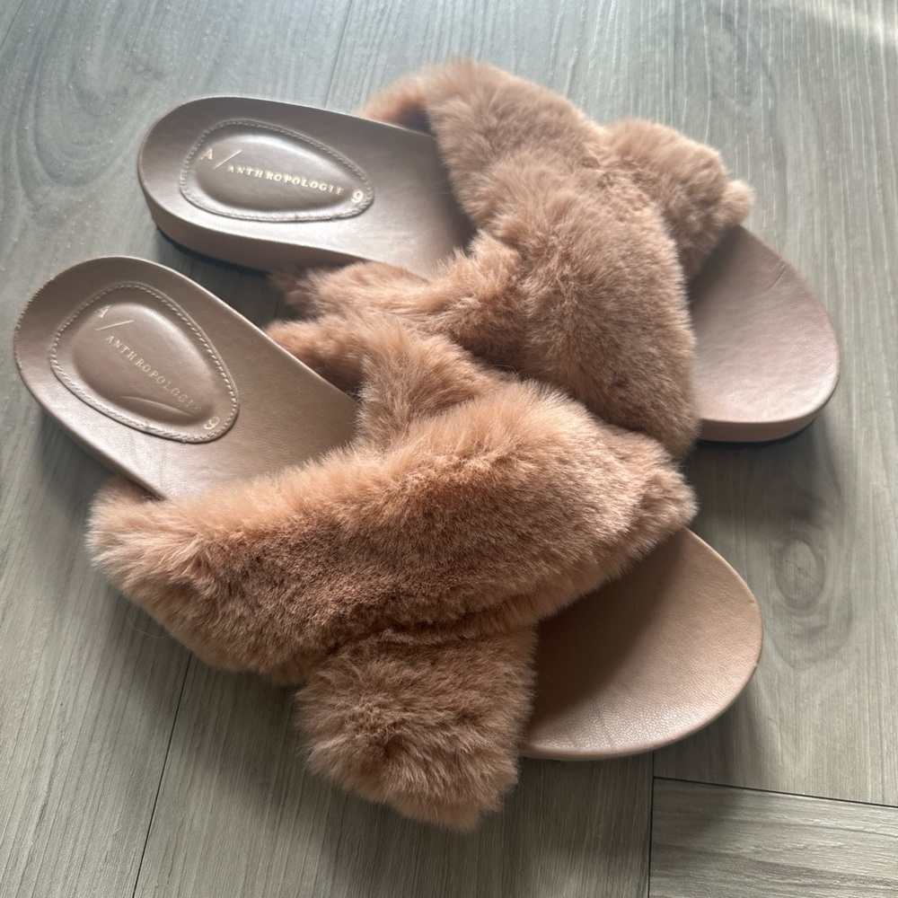 Anthropologie Tan and brown faux fur slides